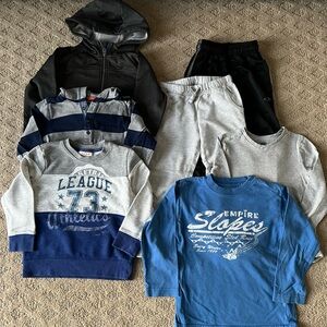 🚫SOLD🚫 7 Piece Boys Clothing Lot Size 5T